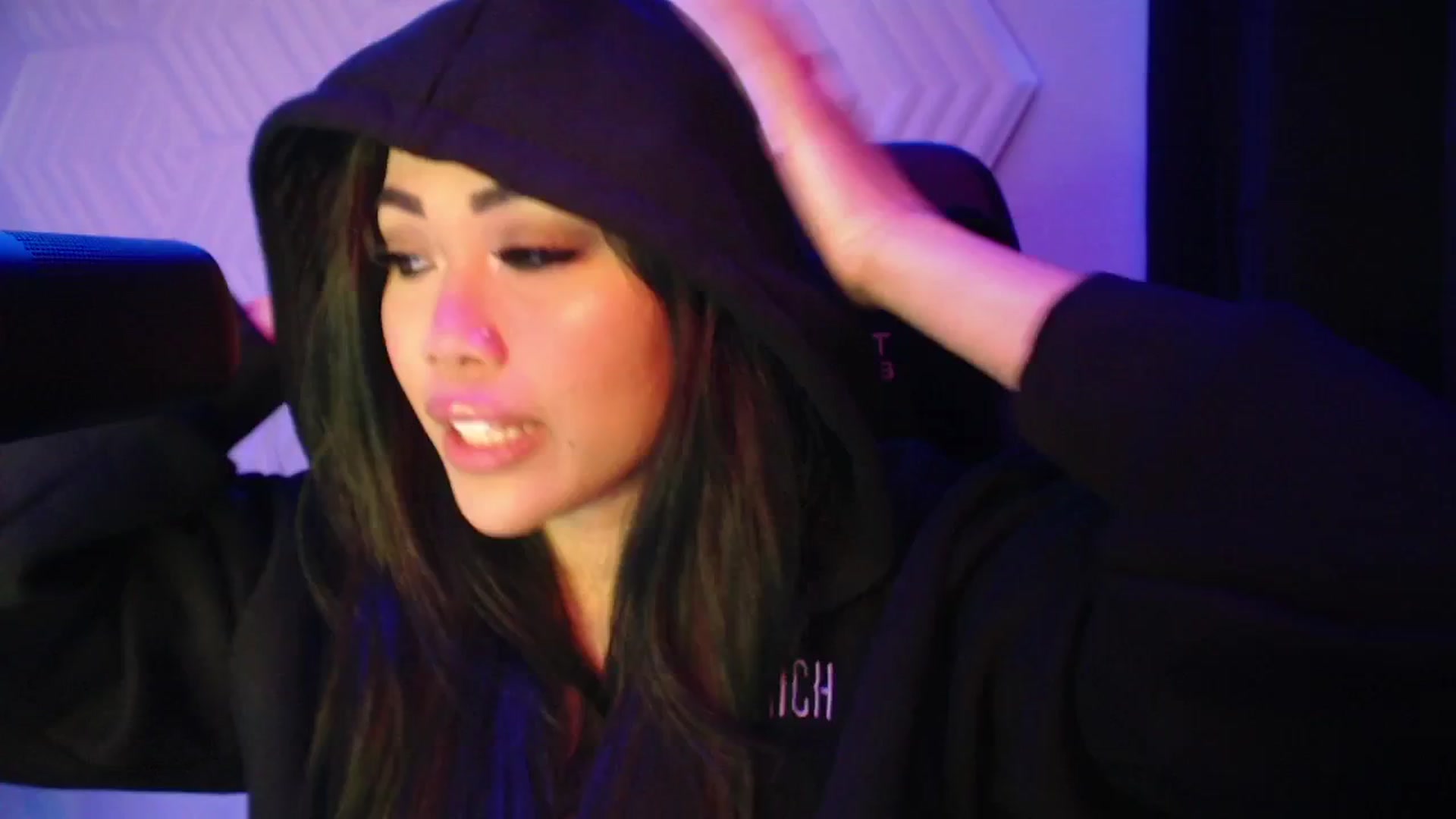 Gallery image thumbnail from SinCityVEE's myfreecams stream on, 11/01/2024, 08:58 image 2 of 20