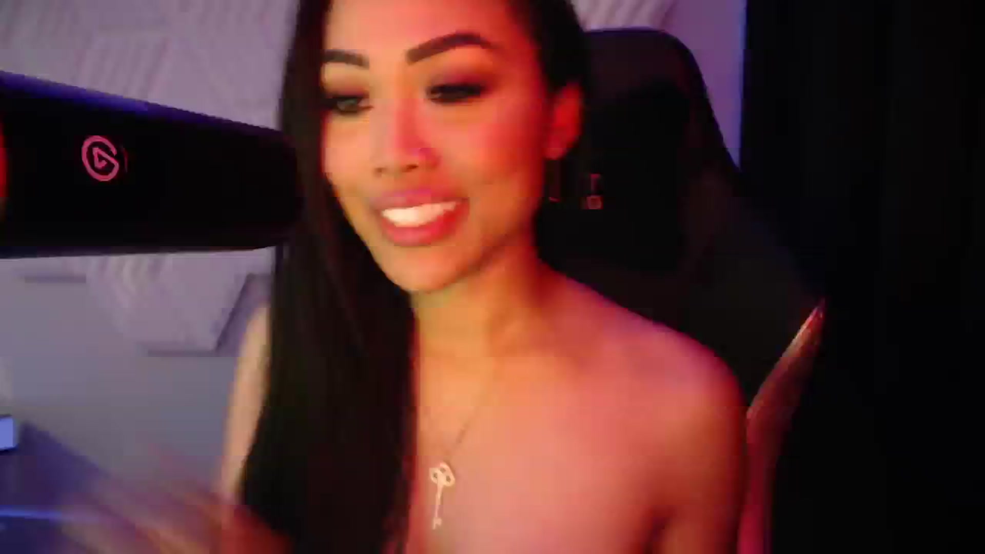 Gallery image thumbnail from SinCityVEE's myfreecams stream on, 11/02/2024, 08:08 image 18 of 20