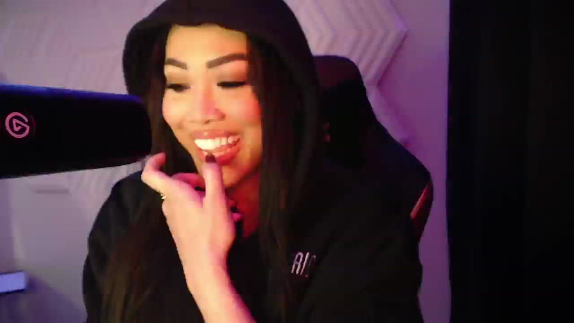 Gallery image thumbnail from SinCityVEE's myfreecams stream on, 11/02/2024, 08:08 image 3 of 20