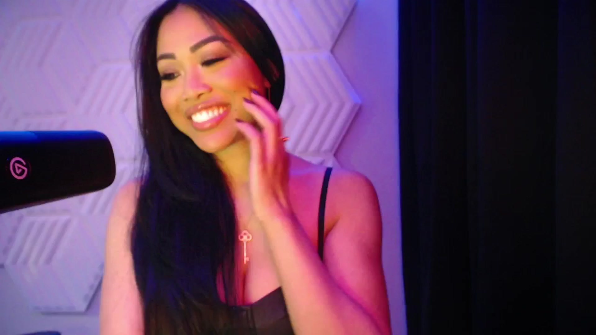 Gallery image thumbnail from SinCityVEE's myfreecams stream on, 11/03/2024, 11:24 image 5 of 20