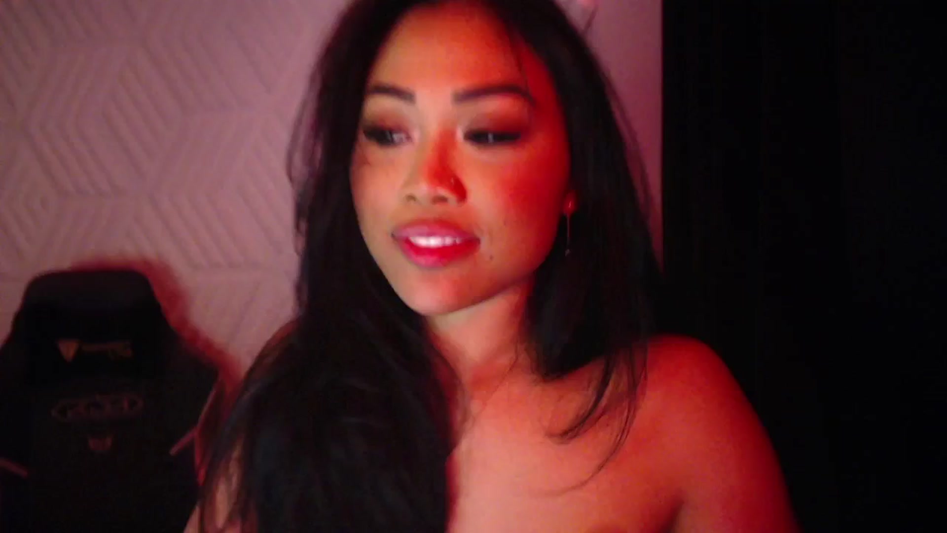 Gallery image thumbnail from SinCityVEE's myfreecams stream on, 11/03/2024, 13:37 image 19 of 20
