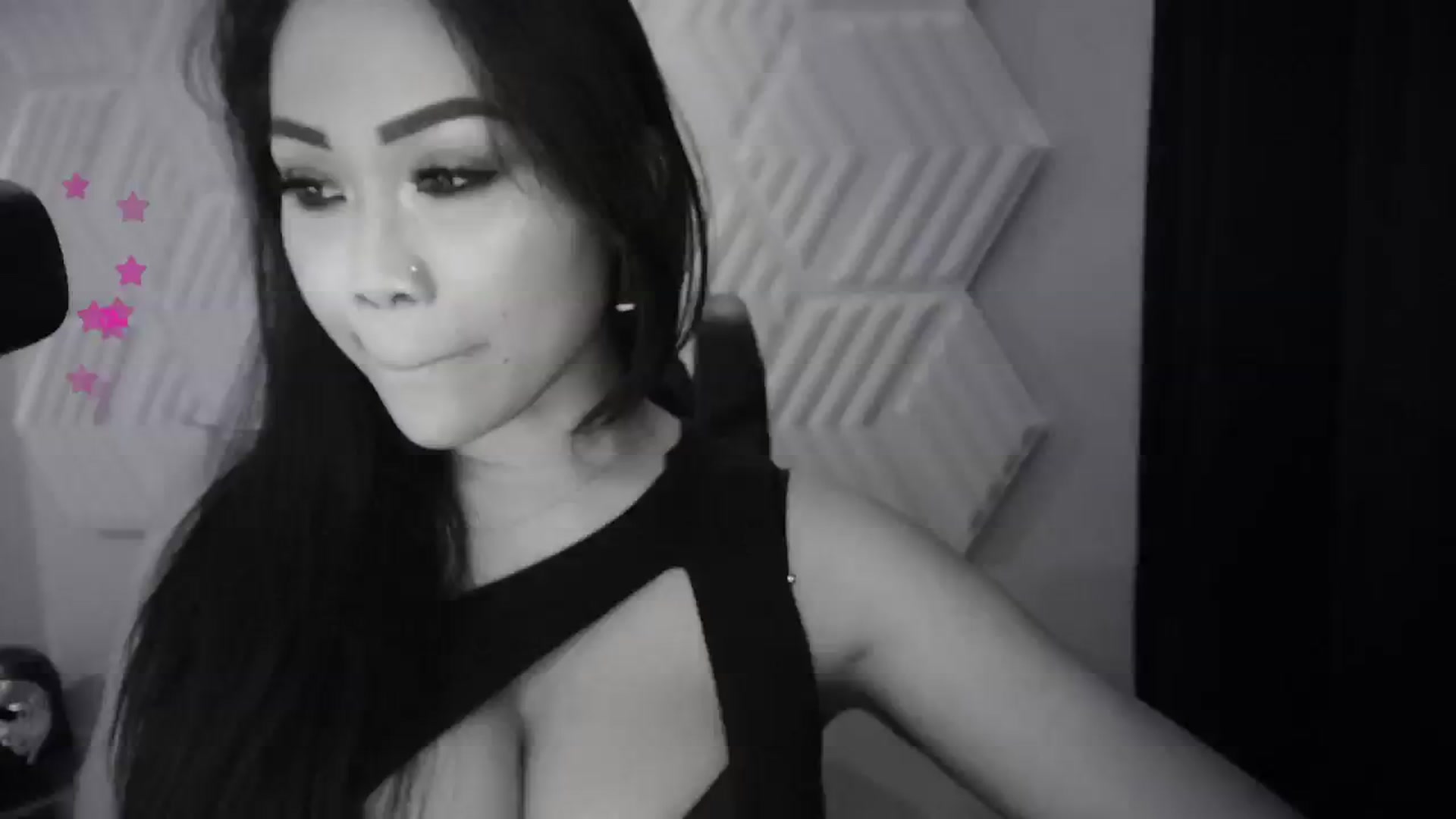Gallery image thumbnail from SinCityVEE's myfreecams stream on, 11/08/2024, 11:26 image 8 of 20