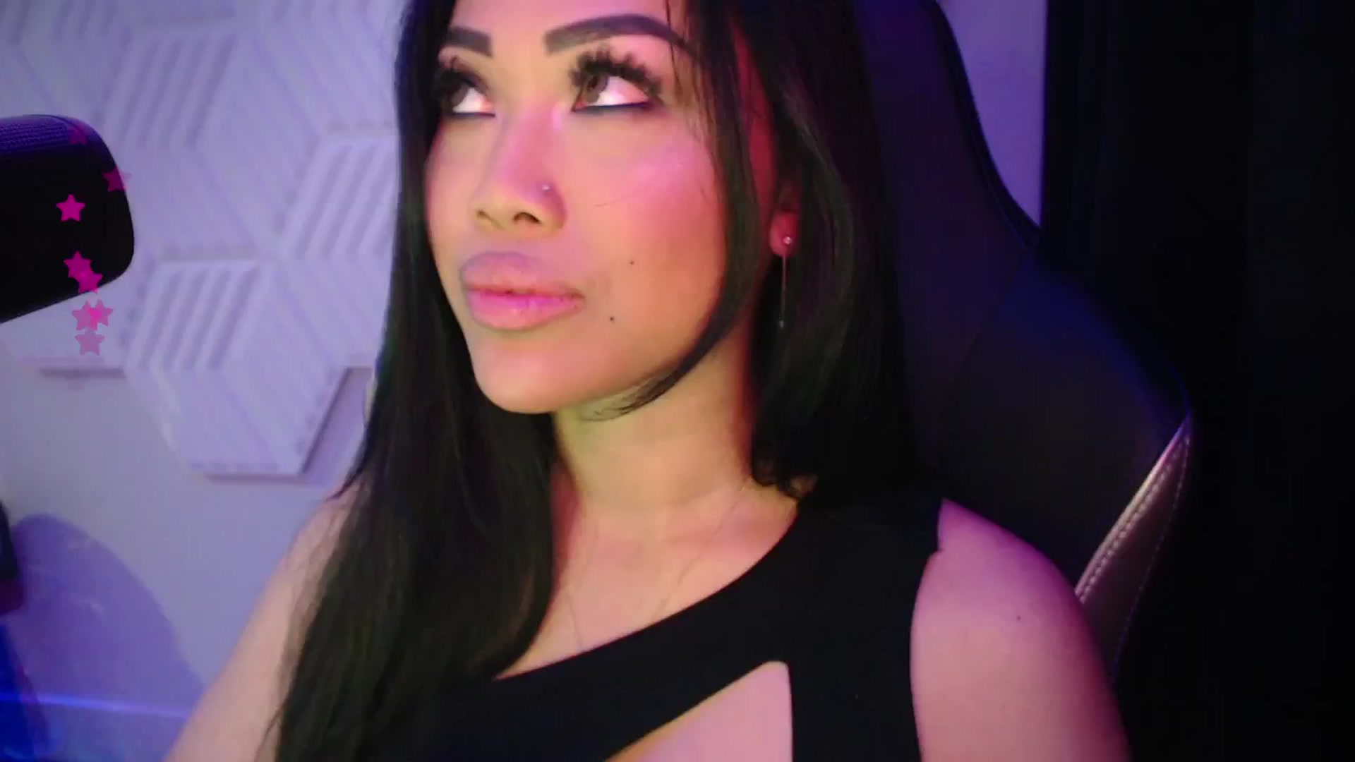 Gallery image thumbnail from SinCityVEE's myfreecams stream on, 11/08/2024, 11:26 image 17 of 20
