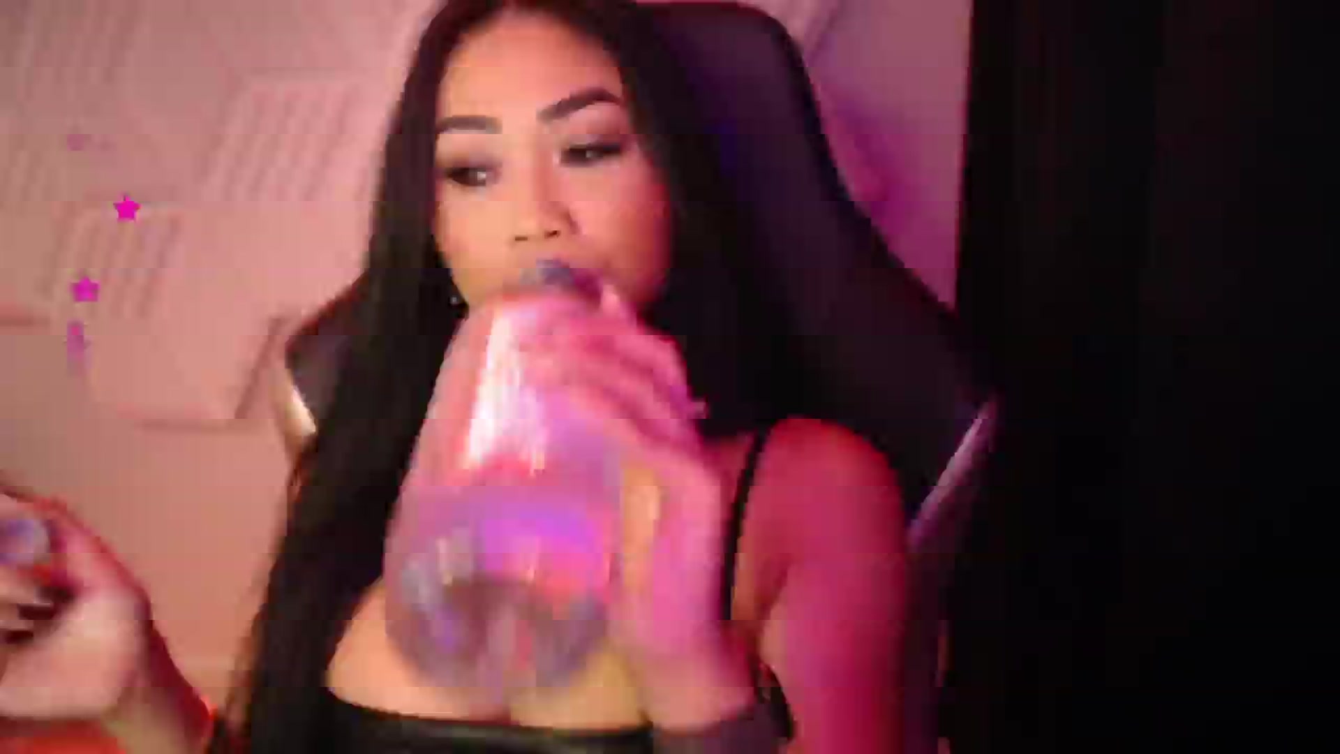 Gallery image thumbnail from SinCityVEE's myfreecams stream on, 11/13/2024, 08:05 image 9 of 20
