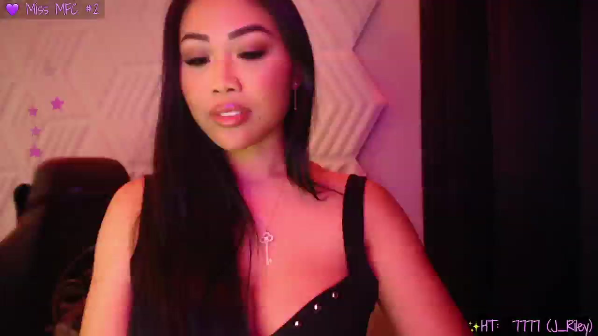 Gallery image thumbnail from SinCityVEE's myfreecams stream on, 11/15/2024, 10:16 image 10 of 20