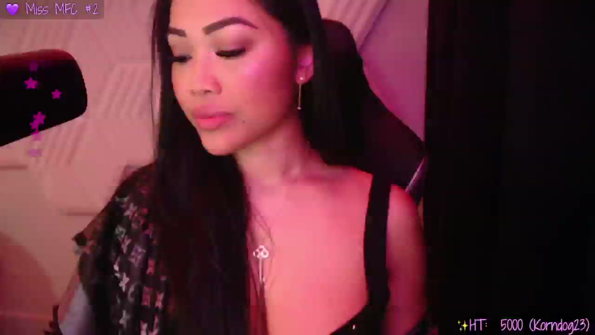 Gallery image thumbnail from SinCityVEE's myfreecams stream on, 11/15/2024, 10:16 image 7 of 20