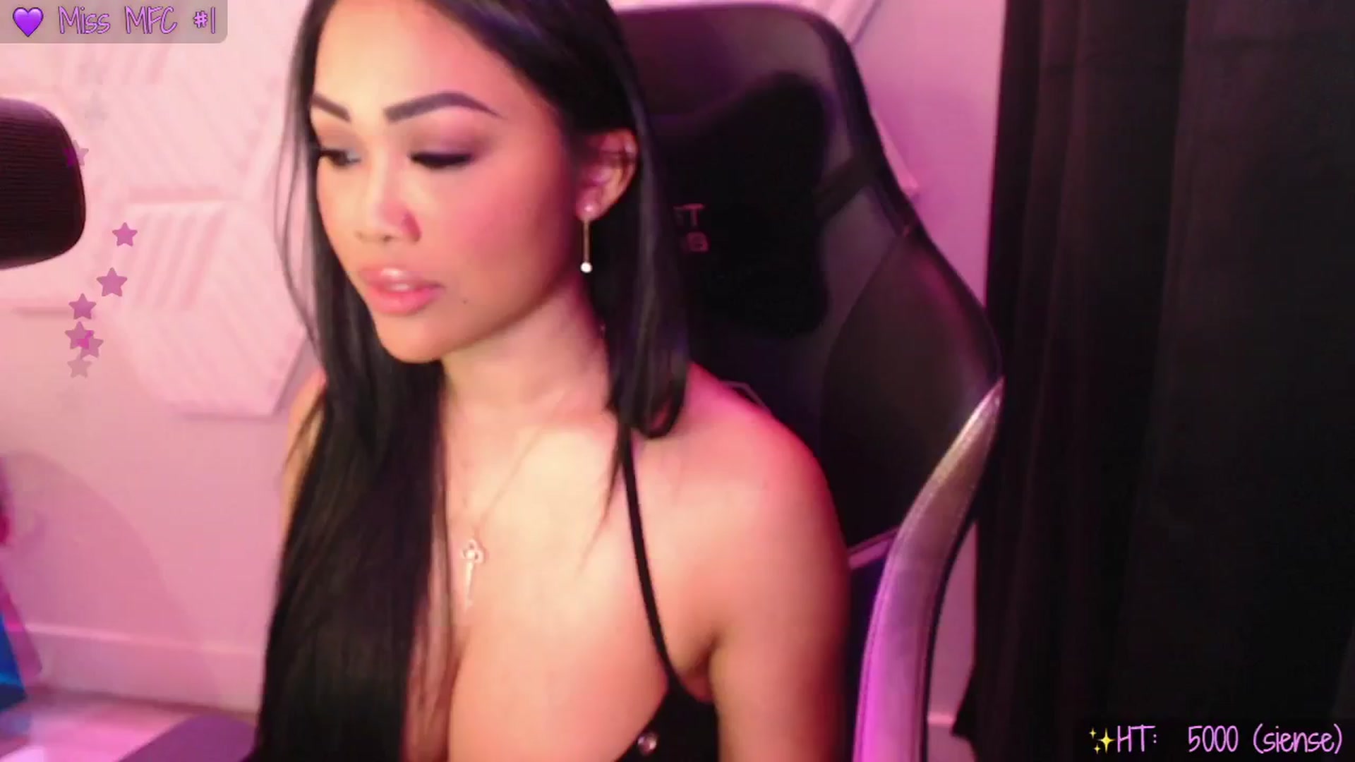 Gallery image thumbnail from SinCityVEE's myfreecams stream on, 11/16/2024, 09:59 image 3 of 20