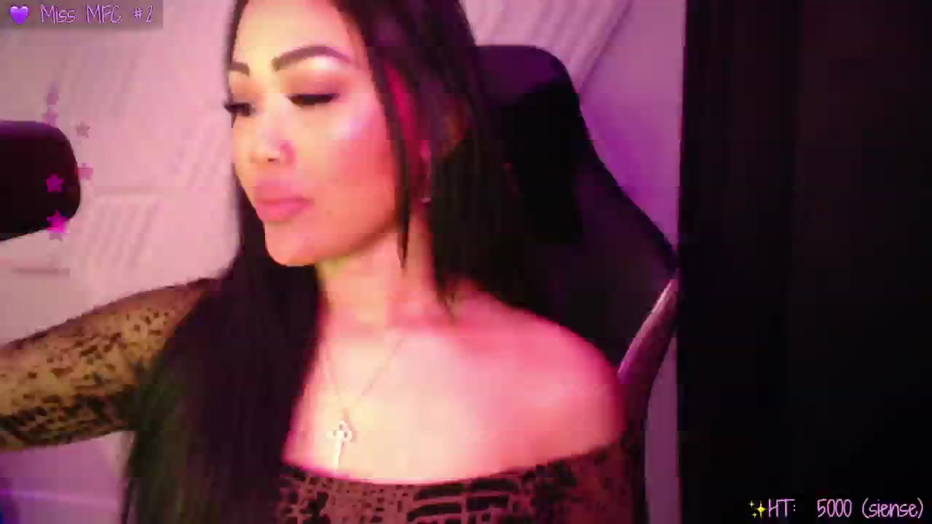 Gallery image thumbnail from SinCityVEE's myfreecams stream on, 11/17/2024, 08:13 image 4 of 20