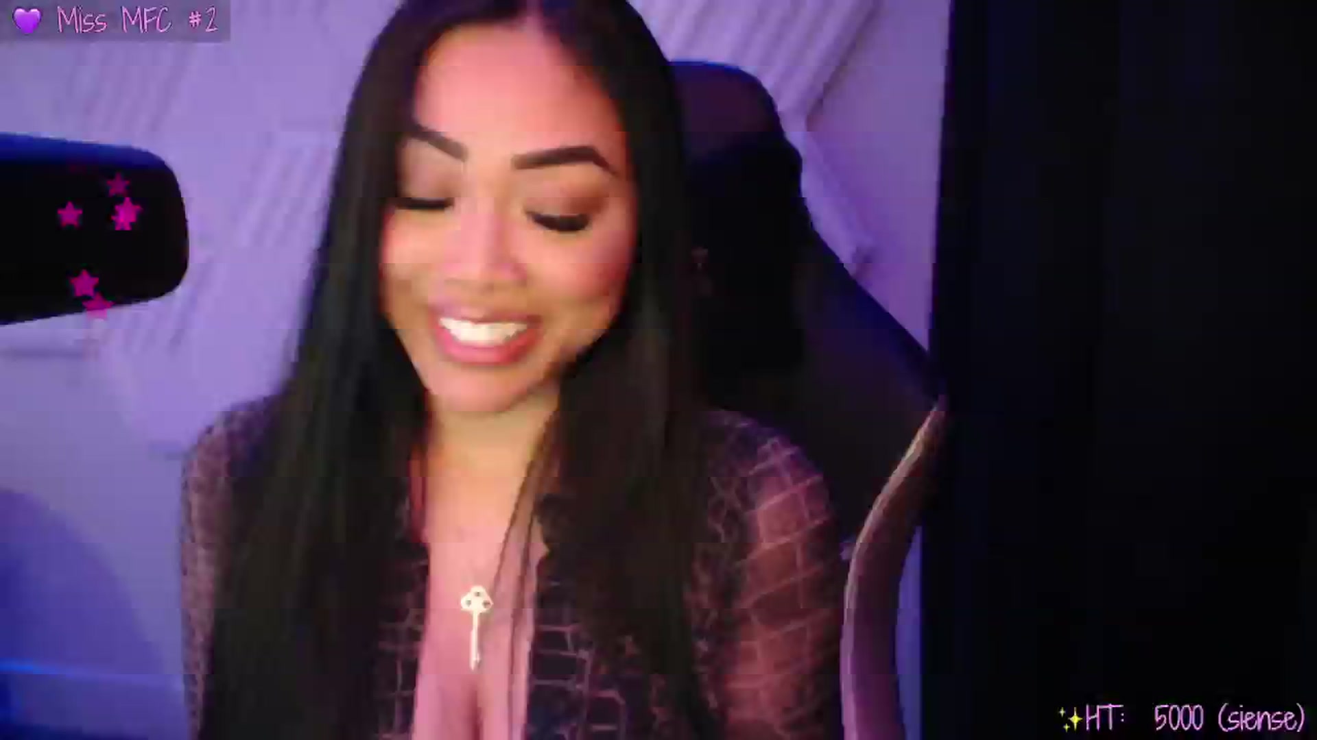 Gallery image thumbnail from SinCityVEE's myfreecams stream on, 11/20/2024, 09:58 image 6 of 20