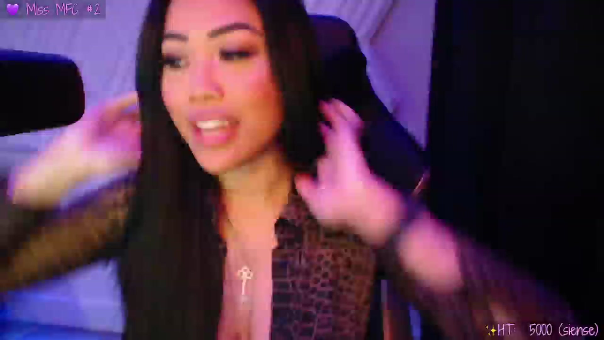 Gallery image thumbnail from SinCityVEE's myfreecams stream on, 11/20/2024, 09:58 image 5 of 20