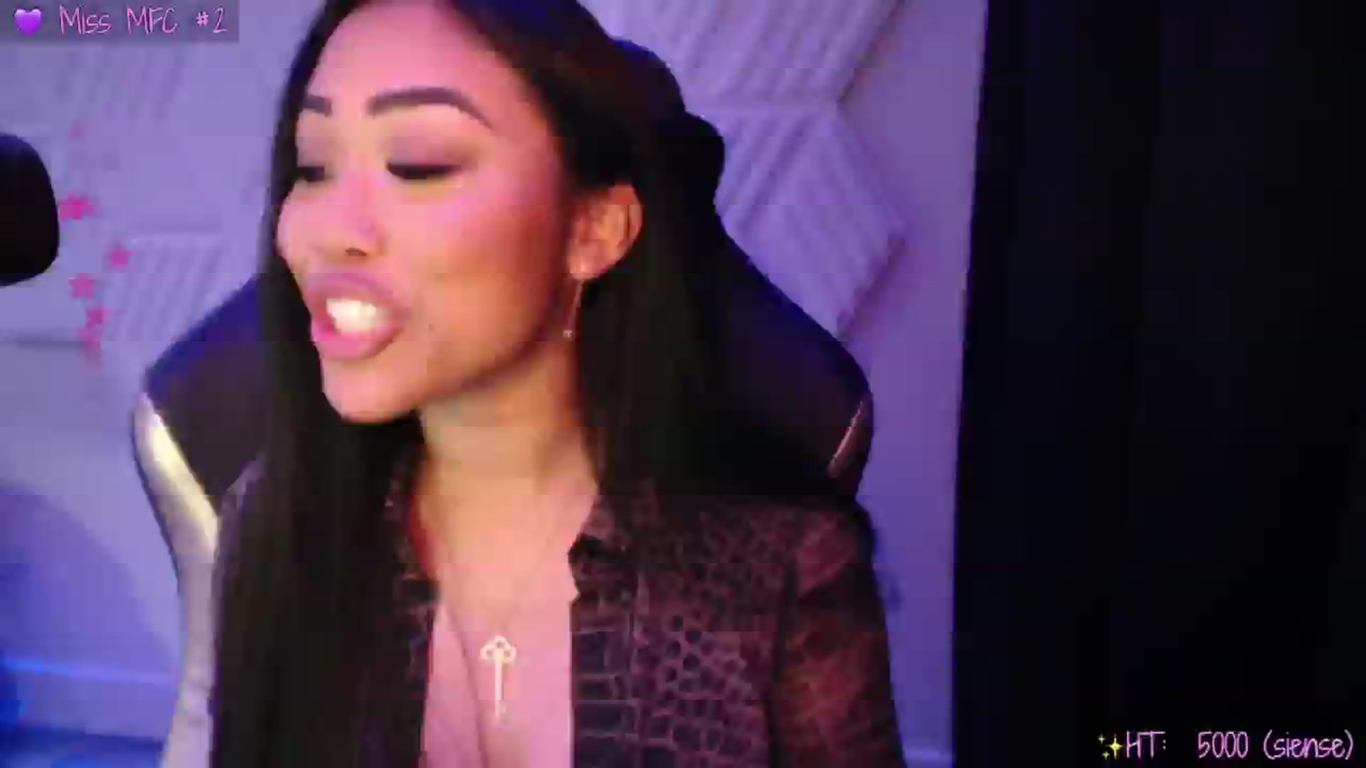 Gallery image thumbnail from SinCityVEE's myfreecams stream on, 11/20/2024, 09:58 image 10 of 20