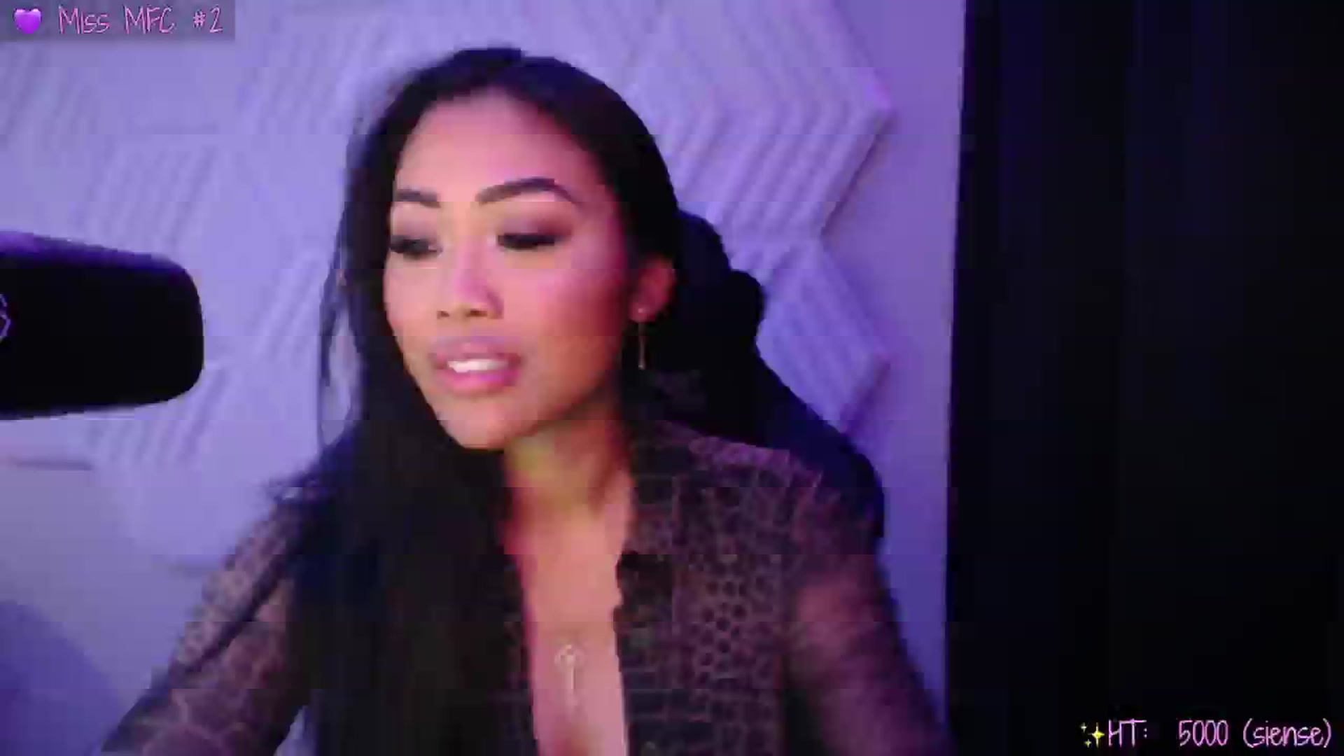 Gallery image thumbnail from SinCityVEE's myfreecams stream on, 11/20/2024, 09:58 image 13 of 20