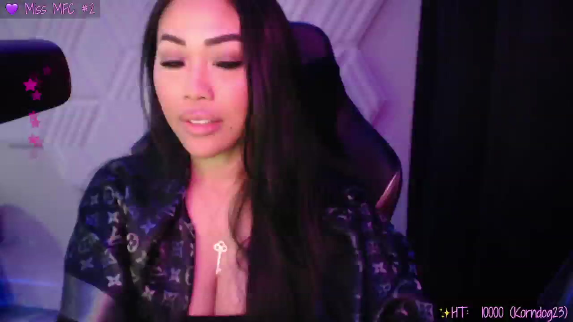 Gallery image thumbnail from SinCityVEE's myfreecams stream on, 11/22/2024, 08:39 image 12 of 20