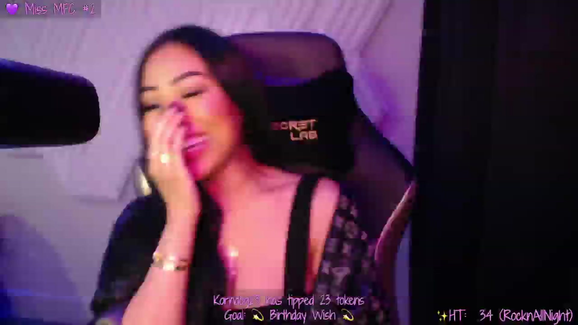Gallery image thumbnail from SinCityVEE's myfreecams stream on, 11/22/2024, 08:39 image 3 of 20
