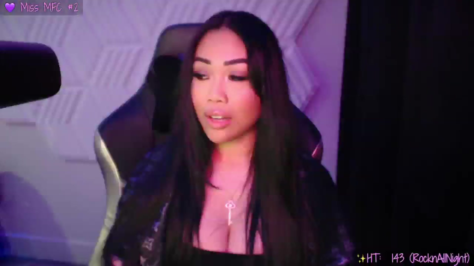 Gallery image thumbnail from SinCityVEE's myfreecams stream on, 11/22/2024, 08:39 image 9 of 20
