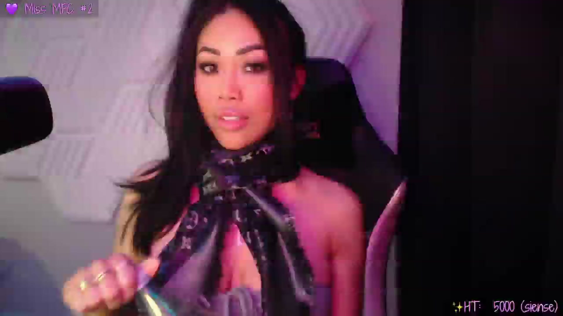 Gallery image thumbnail from SinCityVEE's myfreecams stream on, 11/24/2024, 10:53 image 15 of 20