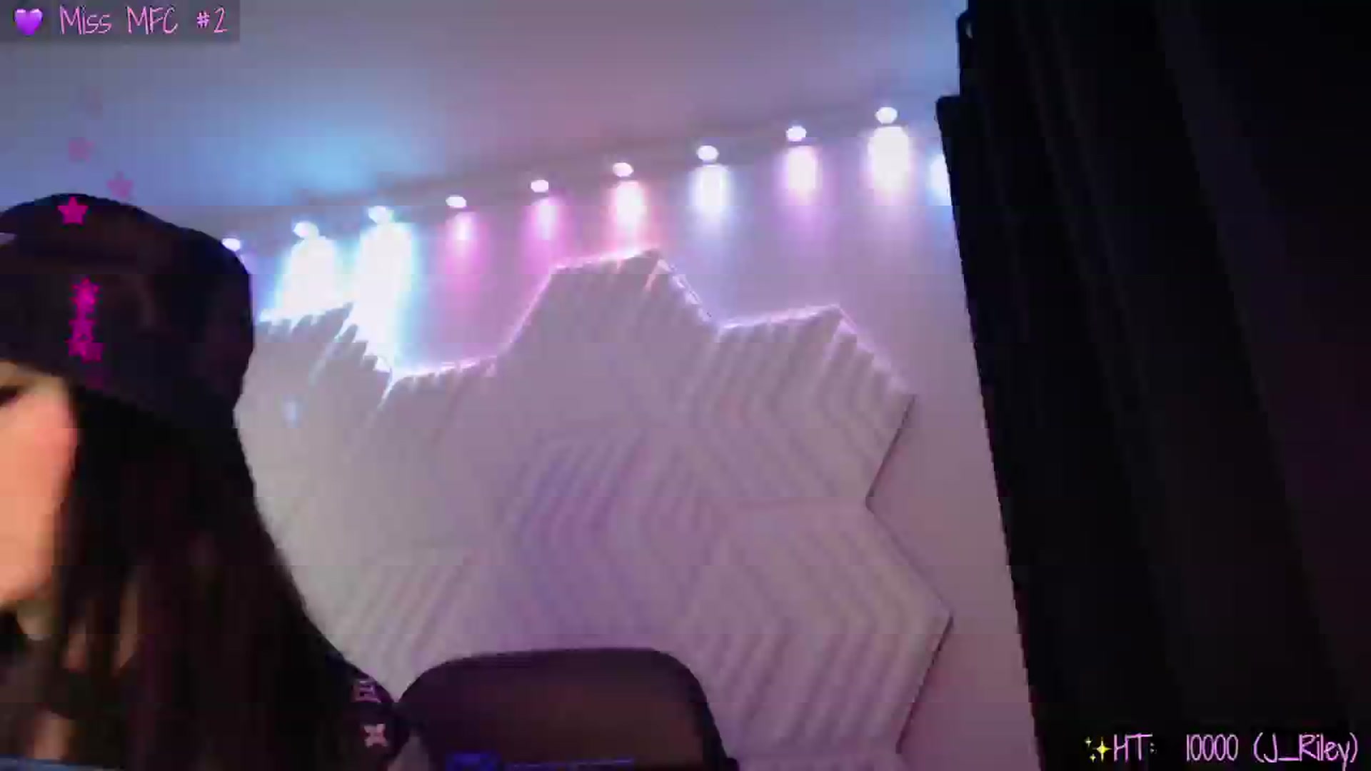 Gallery image thumbnail from SinCityVEE's myfreecams stream on, 11/25/2024, 08:47 image 5 of 20