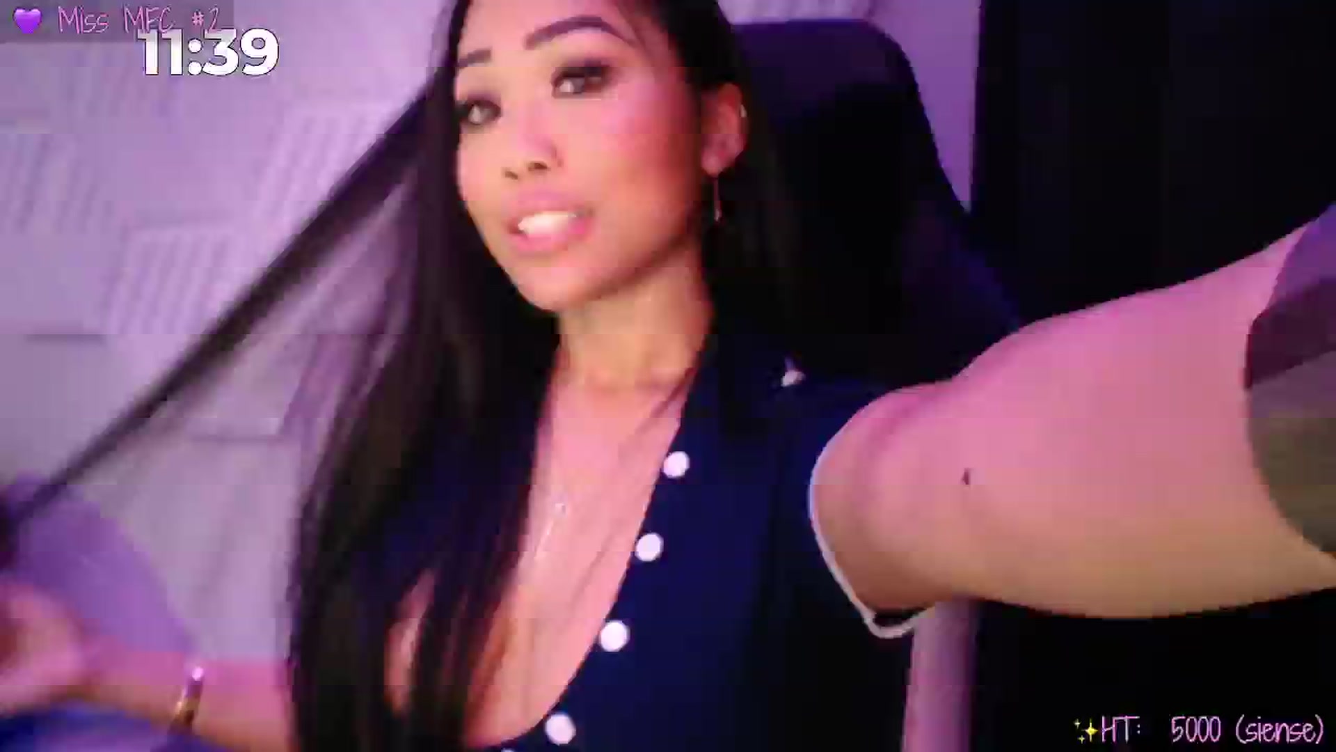Gallery image thumbnail from SinCityVEE's myfreecams stream on, 11/28/2024, 09:43 image 15 of 20