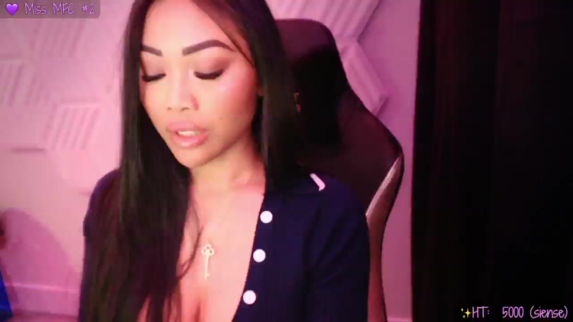 Gallery image thumbnail from SinCityVEE's myfreecams stream on, 11/28/2024, 09:43 image 4 of 20