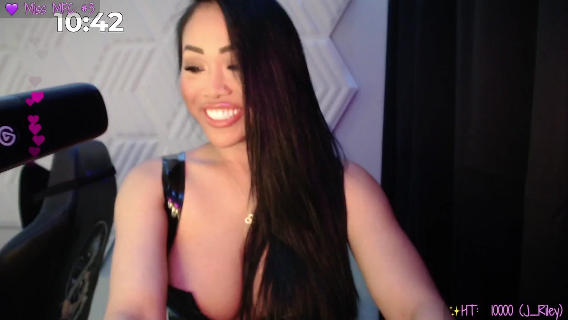 Gallery image thumbnail from SinCityVEE's myfreecams stream on, 12/01/2024, 08:26 image 10 of 20