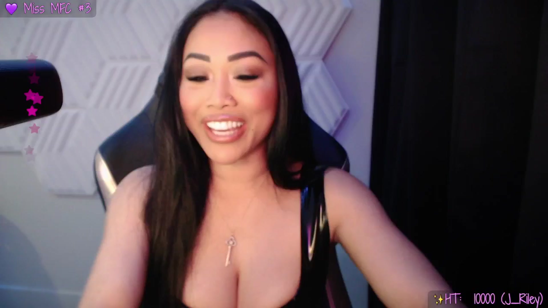 Gallery image thumbnail from SinCityVEE's myfreecams stream on, 12/01/2024, 08:26 image 6 of 20