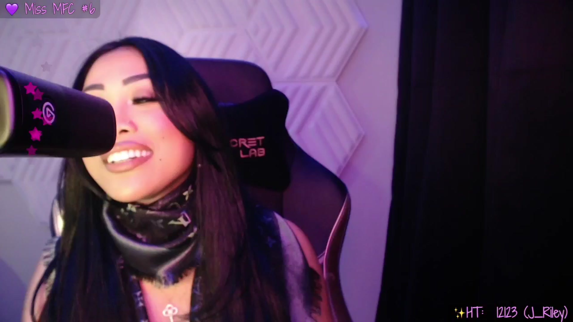 Gallery image thumbnail from SinCityVEE's myfreecams stream on, 12/05/2024, 07:31 image 8 of 20