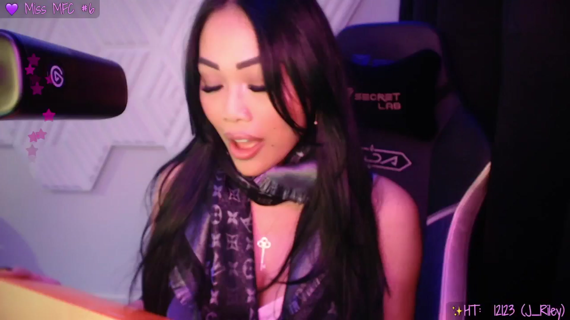 Gallery image thumbnail from SinCityVEE's myfreecams stream on, 12/05/2024, 07:31 image 11 of 20