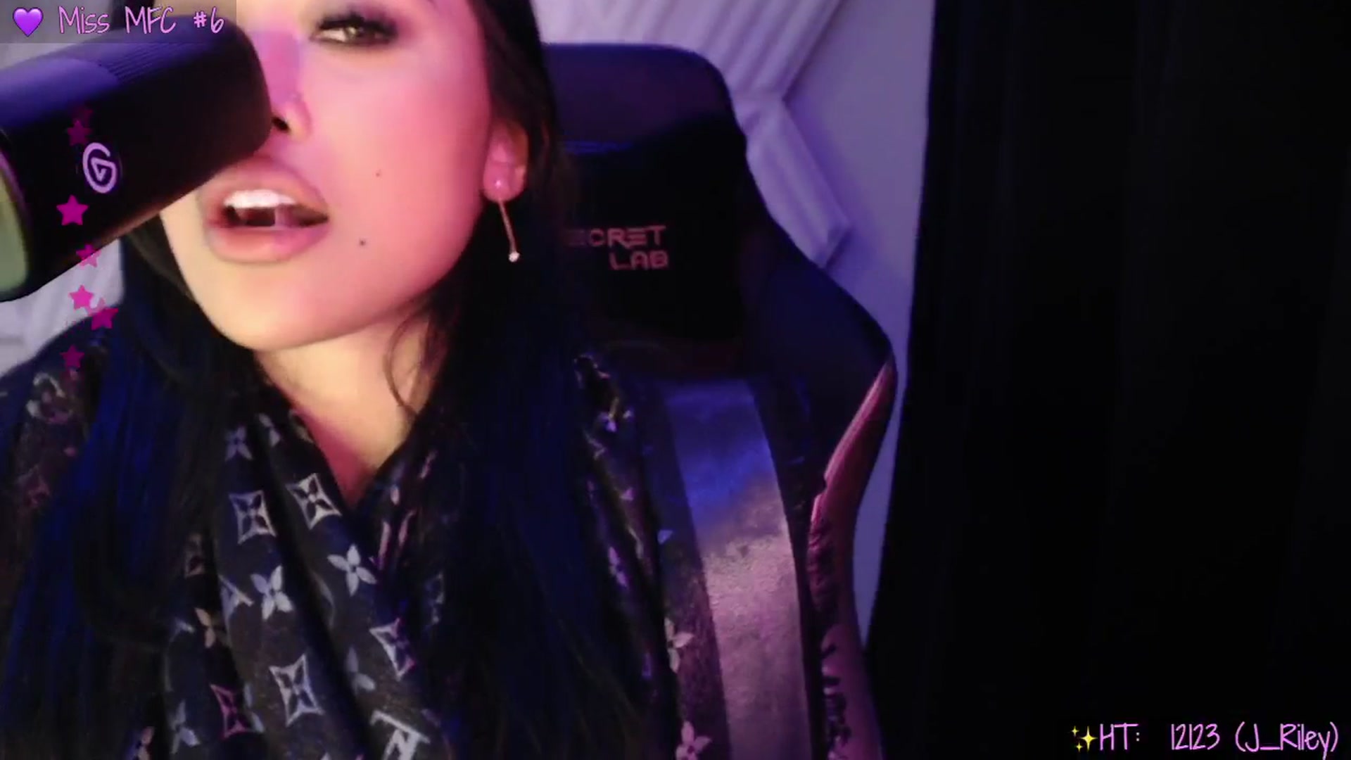 Gallery image thumbnail from SinCityVEE's myfreecams stream on, 12/05/2024, 07:31 image 19 of 20