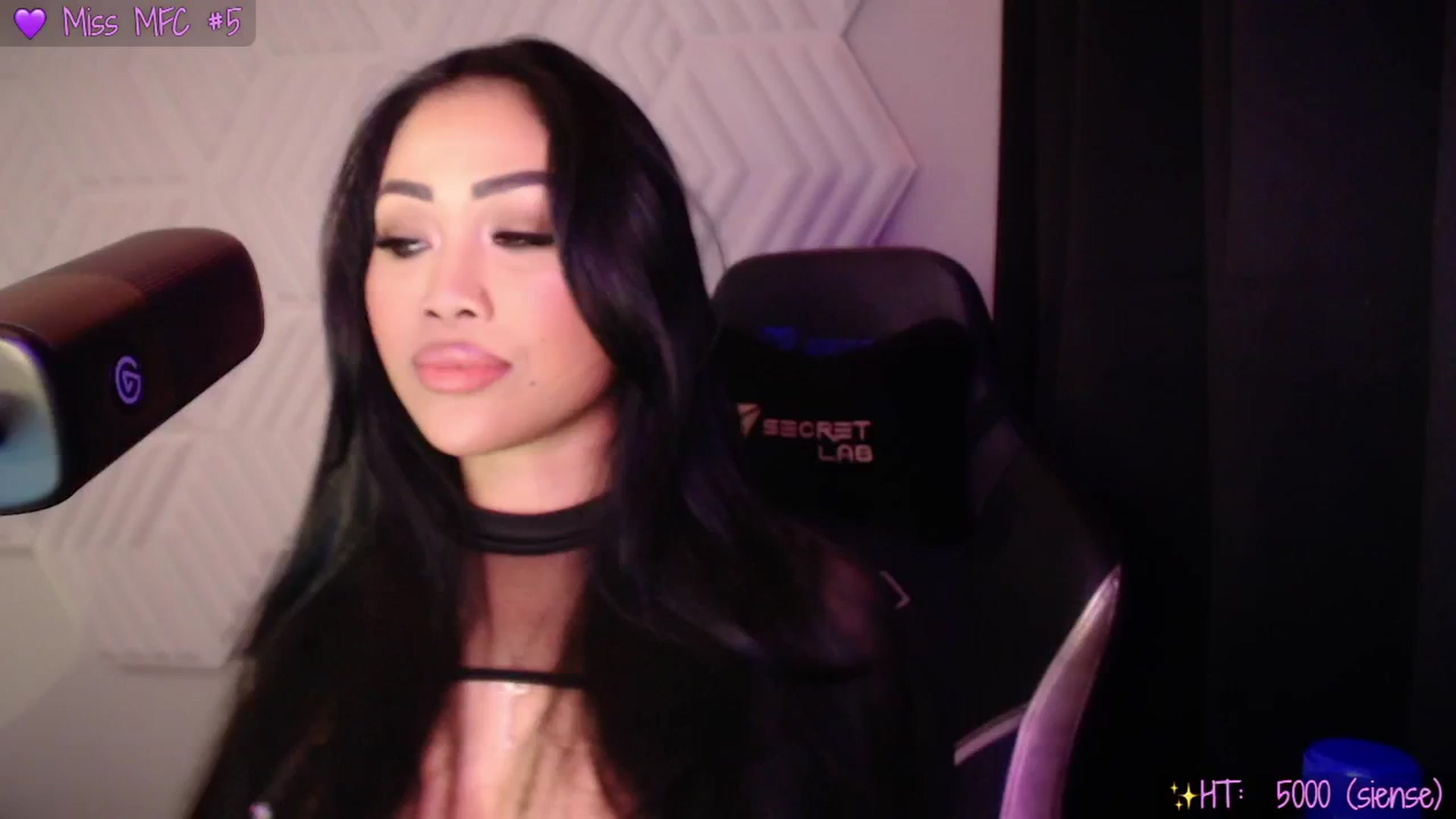 Gallery image thumbnail from SinCityVEE's myfreecams stream on, 12/06/2024, 10:35 image 8 of 20