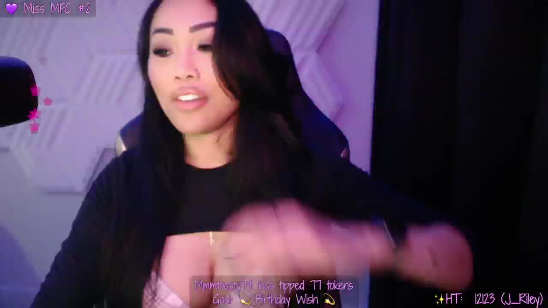 Gallery image thumbnail from SinCityVEE's myfreecams stream on, 12/07/2024, 09:12 image 17 of 20