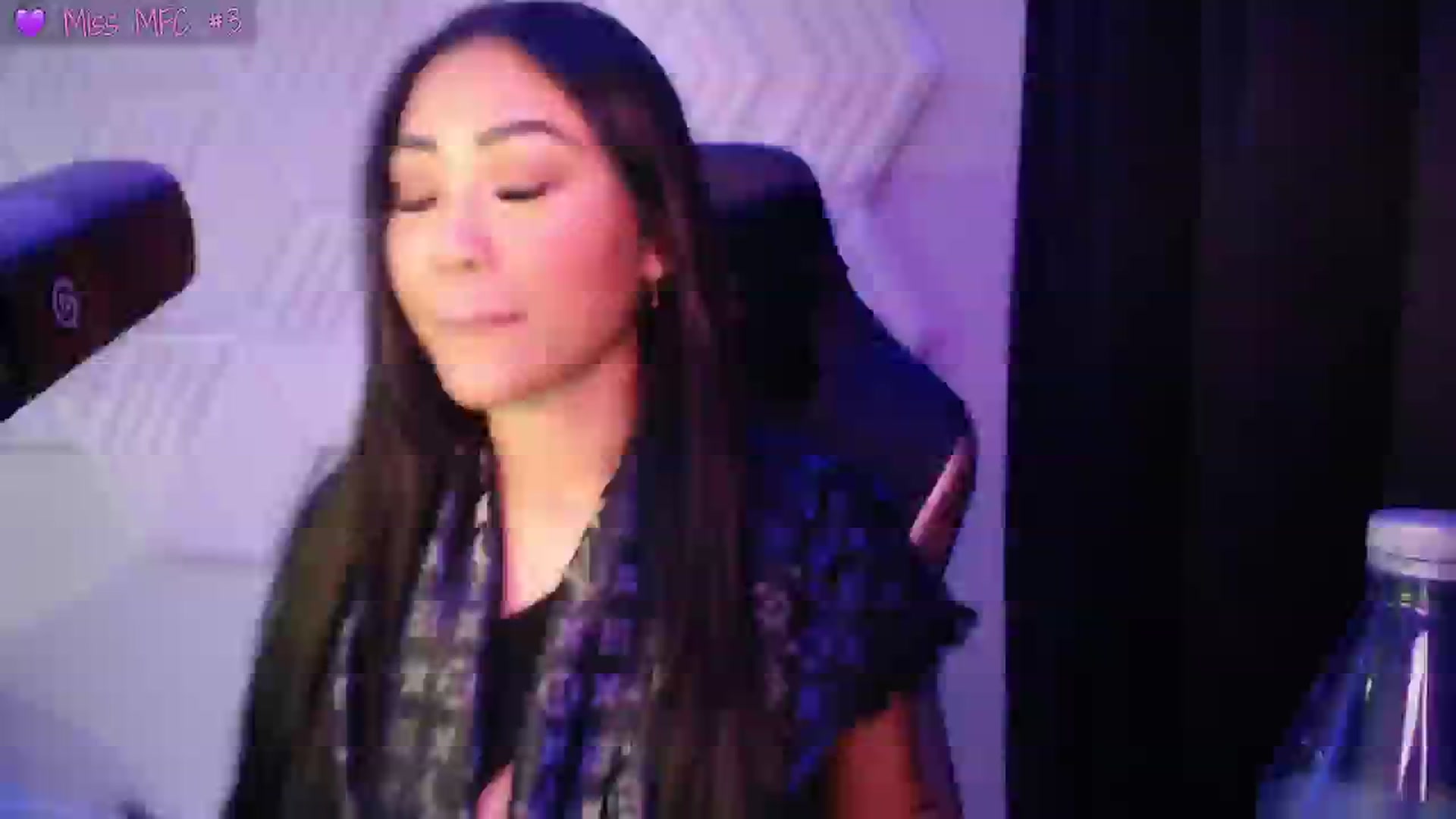 Gallery image thumbnail from SinCityVEE's myfreecams stream on, 12/12/2024, 06:23 image 19 of 20
