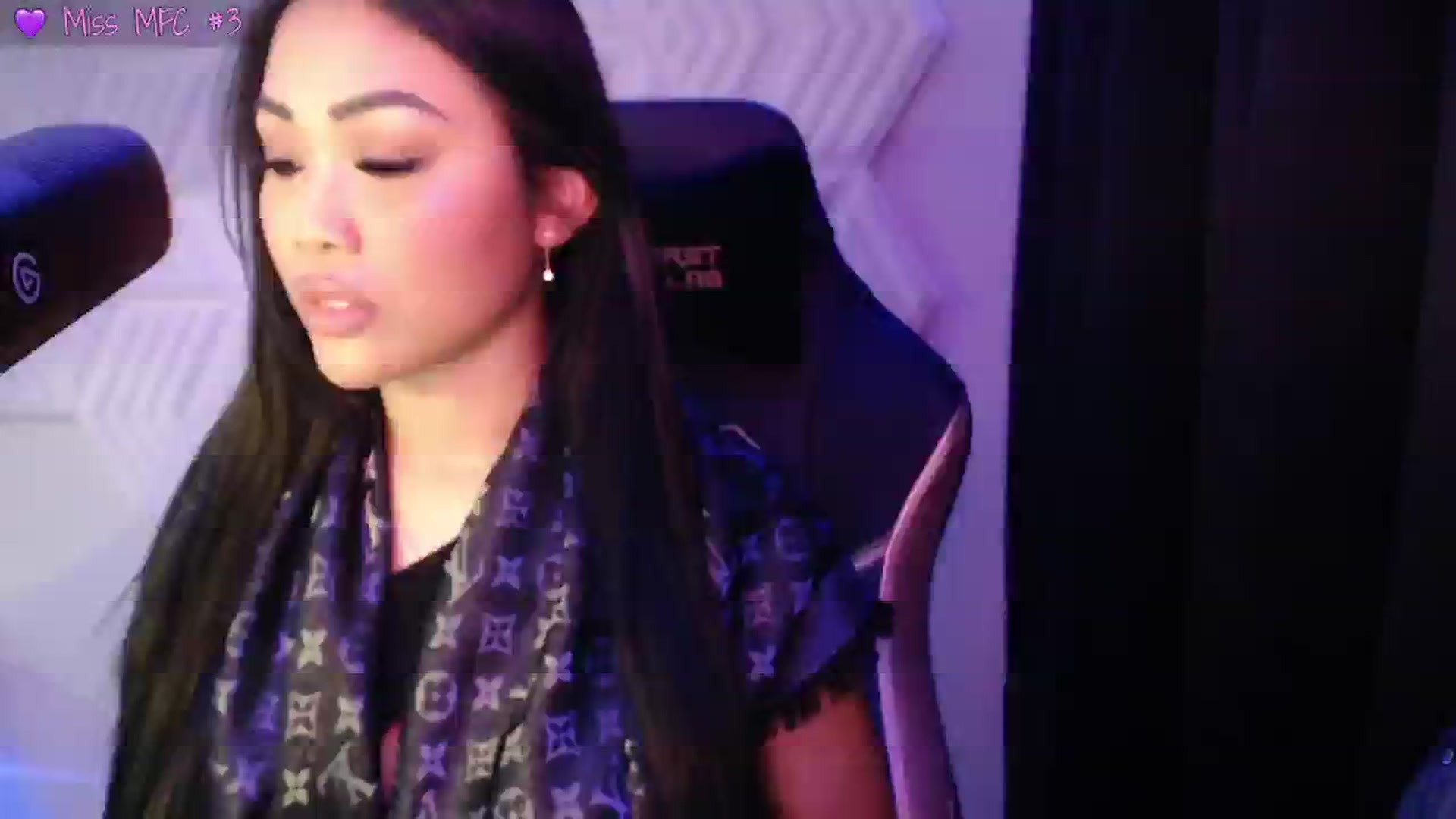 Gallery image thumbnail from SinCityVEE's myfreecams stream on, 12/12/2024, 06:23 image 17 of 20