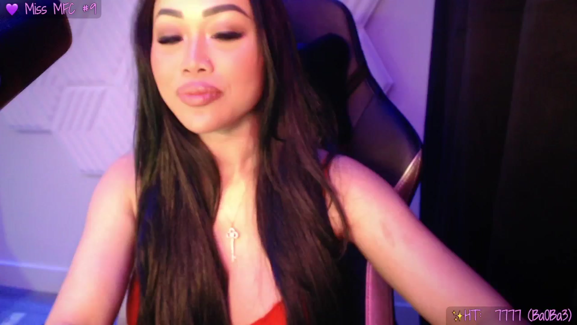 Gallery image thumbnail from SinCityVEE's myfreecams stream on, 12/29/2024, 11:03 image 16 of 20
