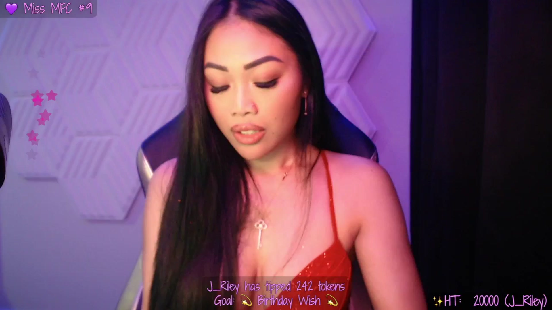 Gallery image thumbnail from SinCityVEE's myfreecams stream on, 12/30/2024, 09:13 image 10 of 20