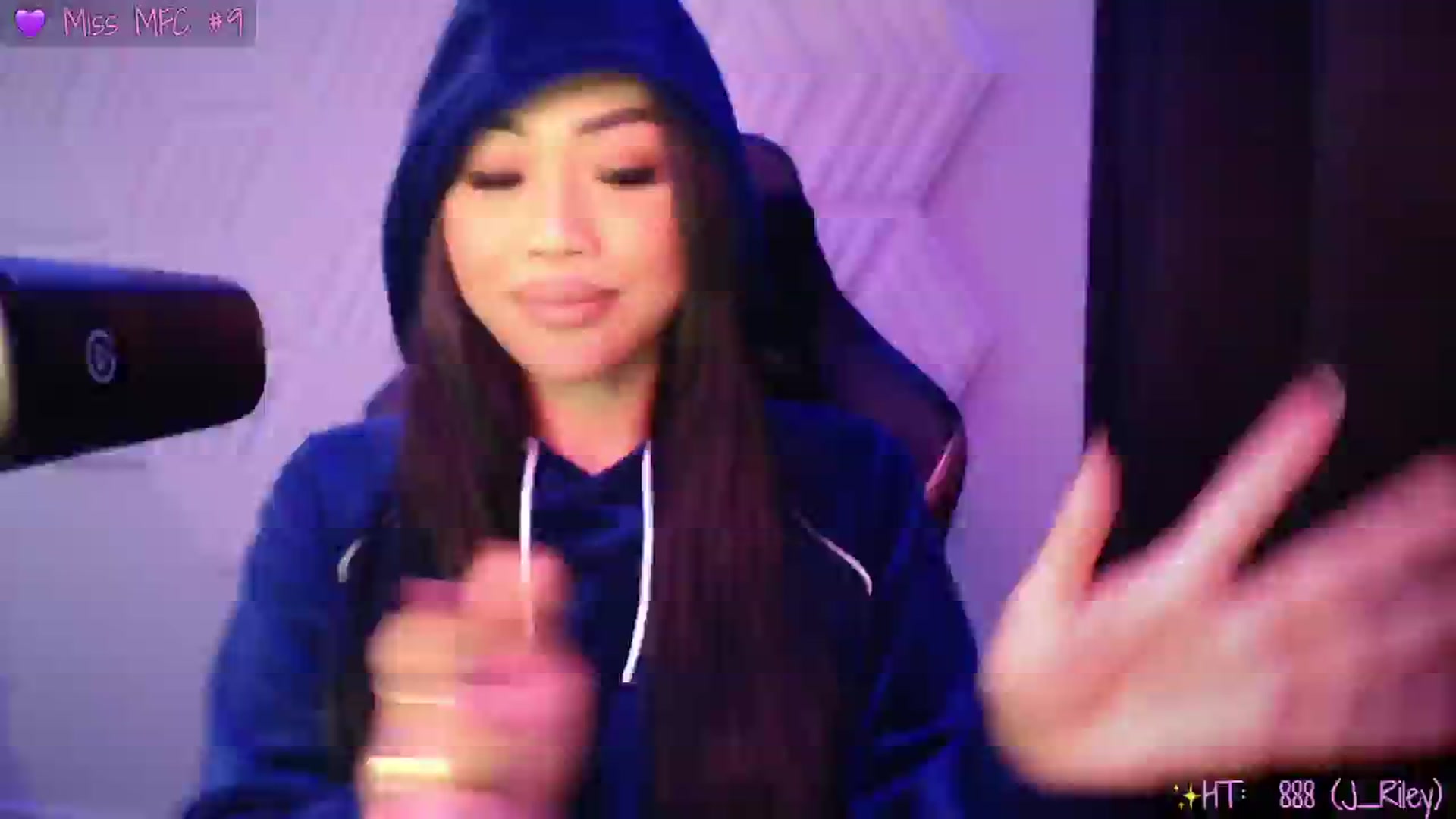 Gallery image thumbnail from SinCityVEE's myfreecams stream on, 12/30/2024, 09:13 image 3 of 20