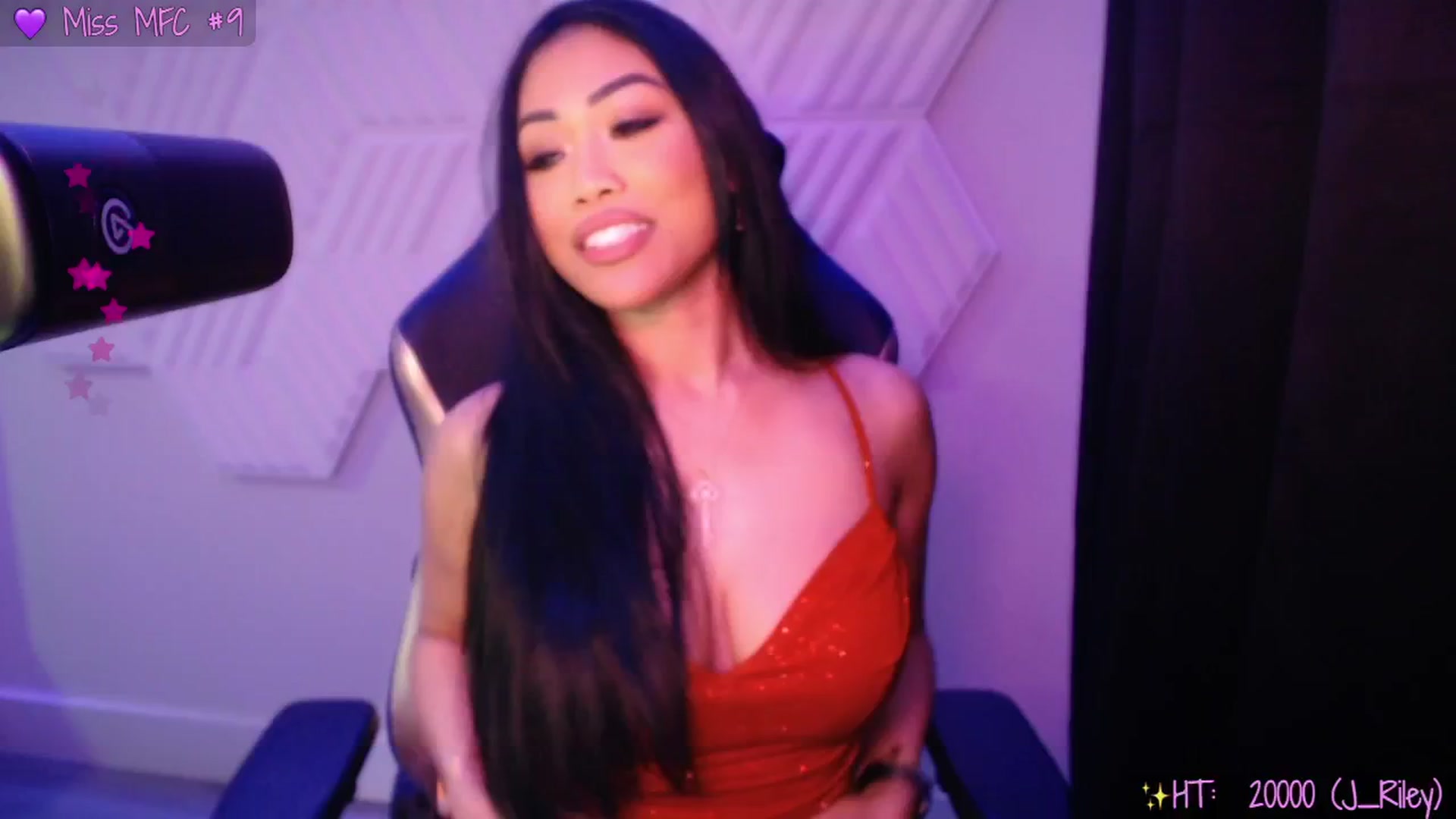 Gallery image thumbnail from SinCityVEE's myfreecams stream on, 12/30/2024, 09:13 image 16 of 20