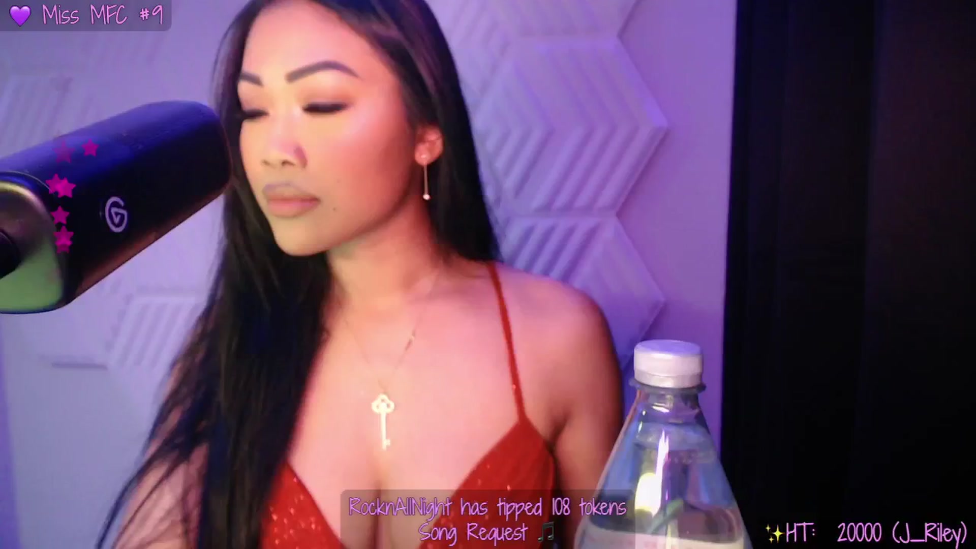 Gallery image thumbnail from SinCityVEE's myfreecams stream on, 12/30/2024, 09:13 image 12 of 20