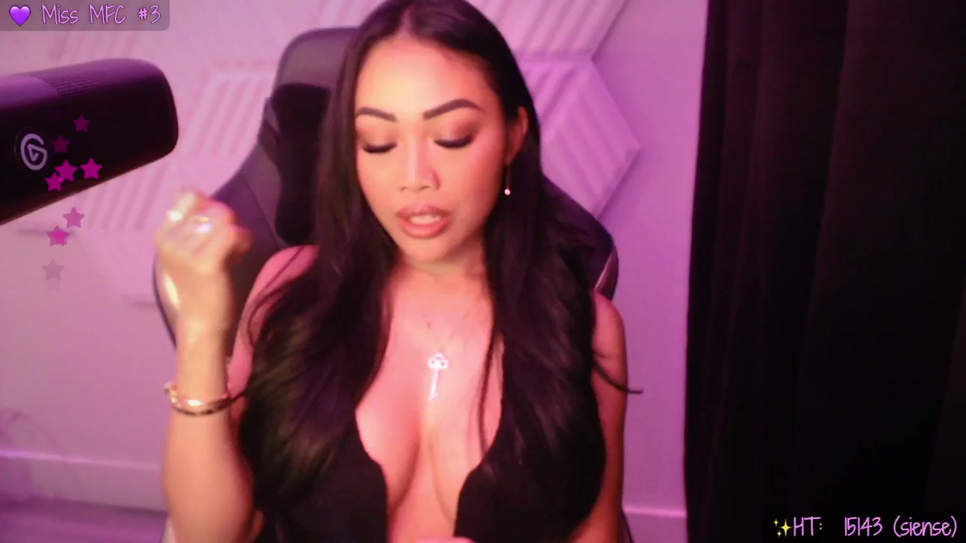 Gallery image thumbnail from SinCityVEE's myfreecams stream on, 01/02/2025, 09:25 image 5 of 20