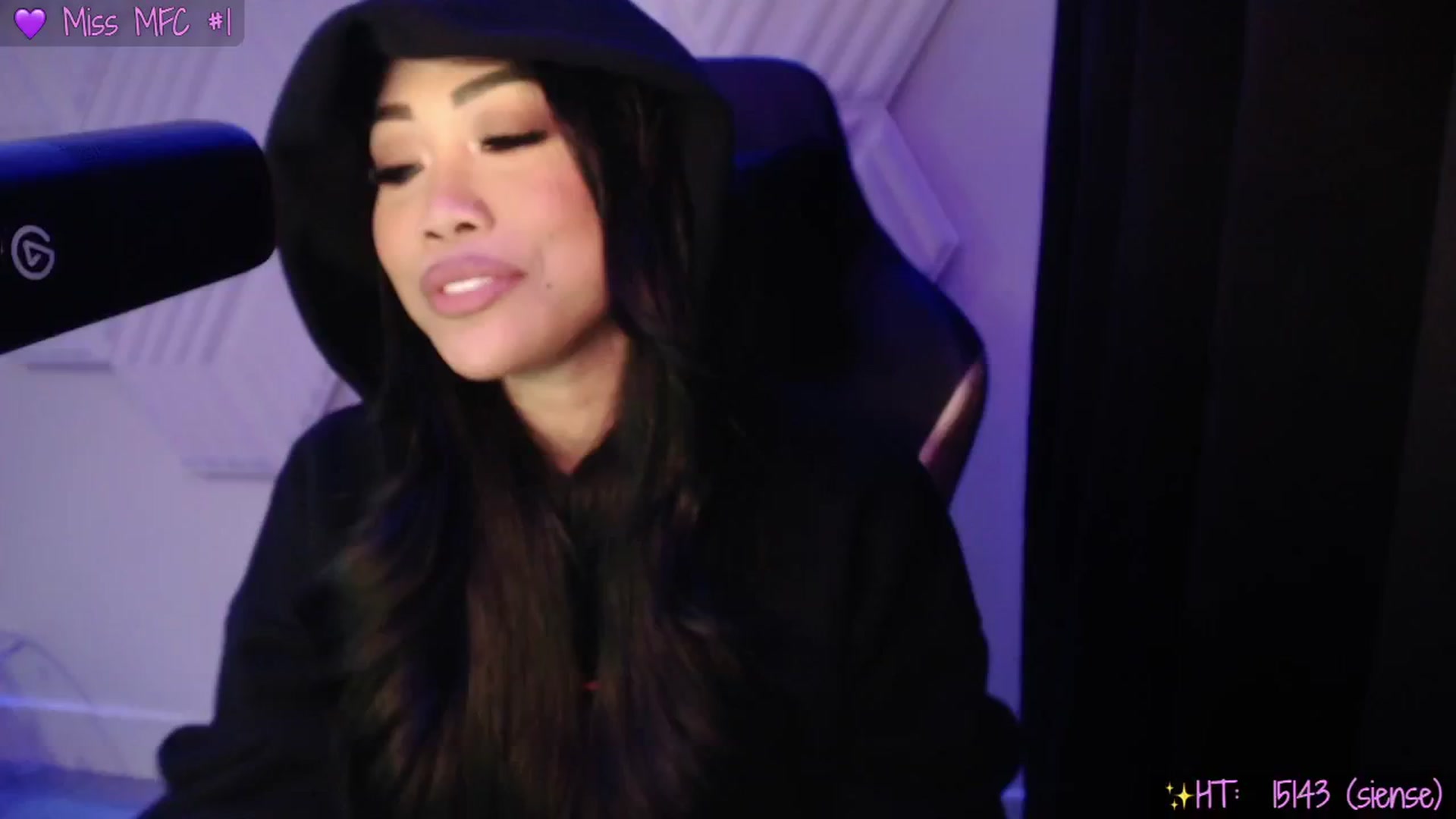 Gallery image thumbnail from SinCityVEE's myfreecams stream on, 01/03/2025, 07:18 image 4 of 20