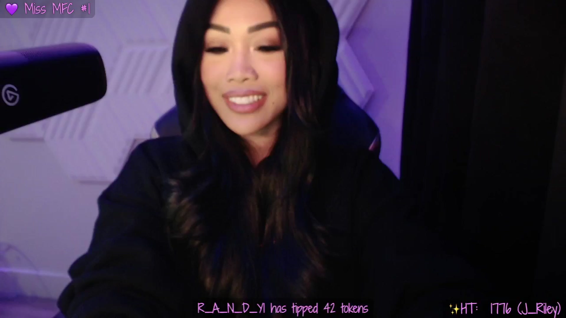 Gallery image thumbnail from SinCityVEE's myfreecams stream on, 01/03/2025, 07:18 image 6 of 20