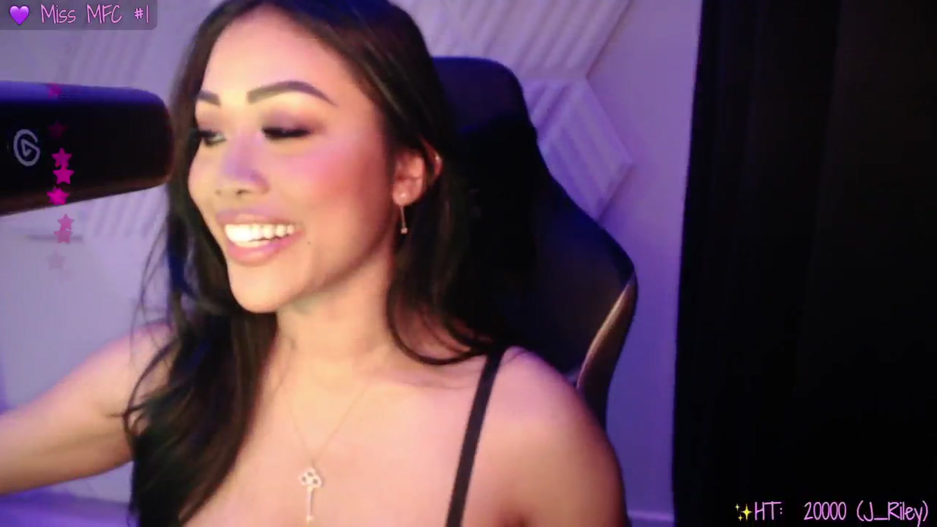 Gallery image thumbnail from SinCityVEE's myfreecams stream on, 01/03/2025, 09:06 image 13 of 20