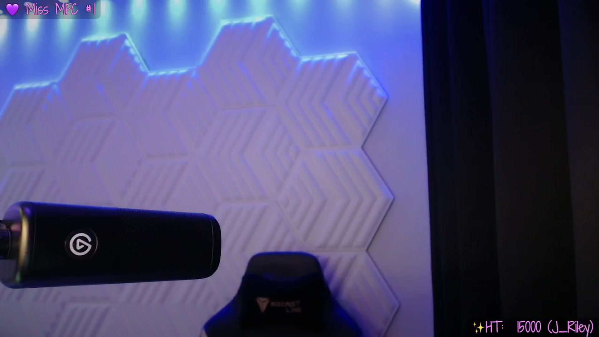 Gallery image thumbnail from SinCityVEE's myfreecams stream on, 01/03/2025, 09:06 image 6 of 20