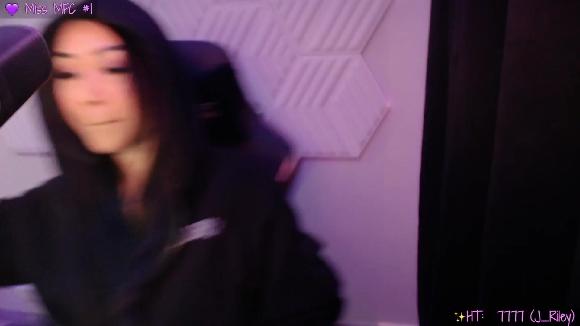 Gallery image thumbnail from SinCityVEE's myfreecams stream on, 01/04/2025, 09:27 image 5 of 20