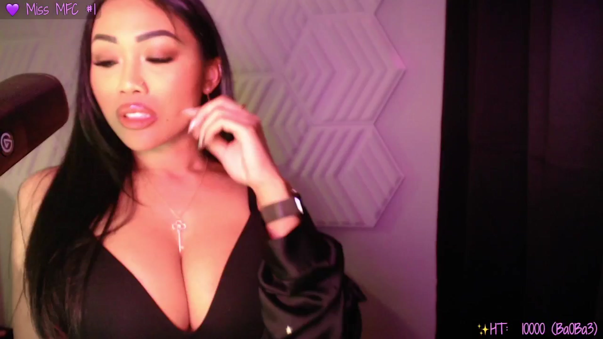 Gallery image thumbnail from SinCityVEE's myfreecams stream on, 01/06/2025, 09:09 image 7 of 20