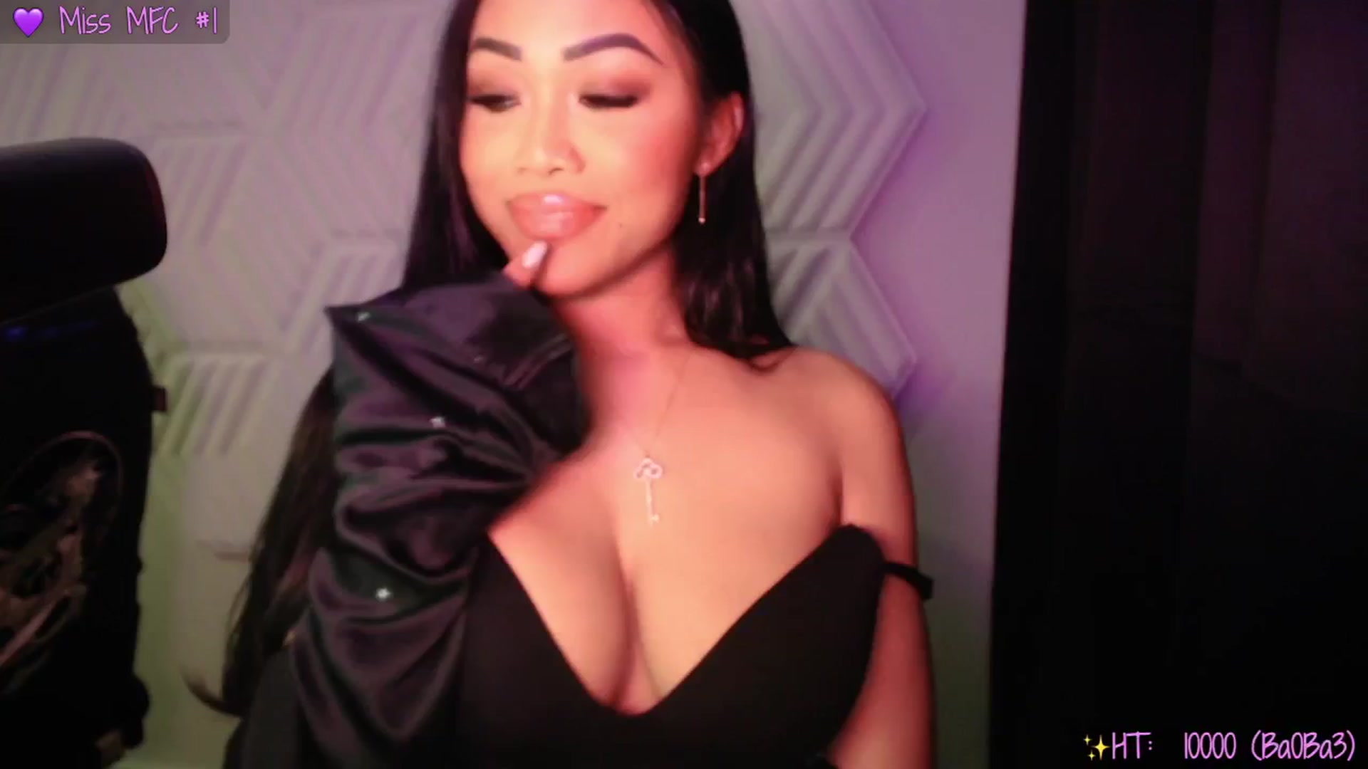 Gallery image thumbnail from SinCityVEE's myfreecams stream on, 01/06/2025, 09:09 image 15 of 20