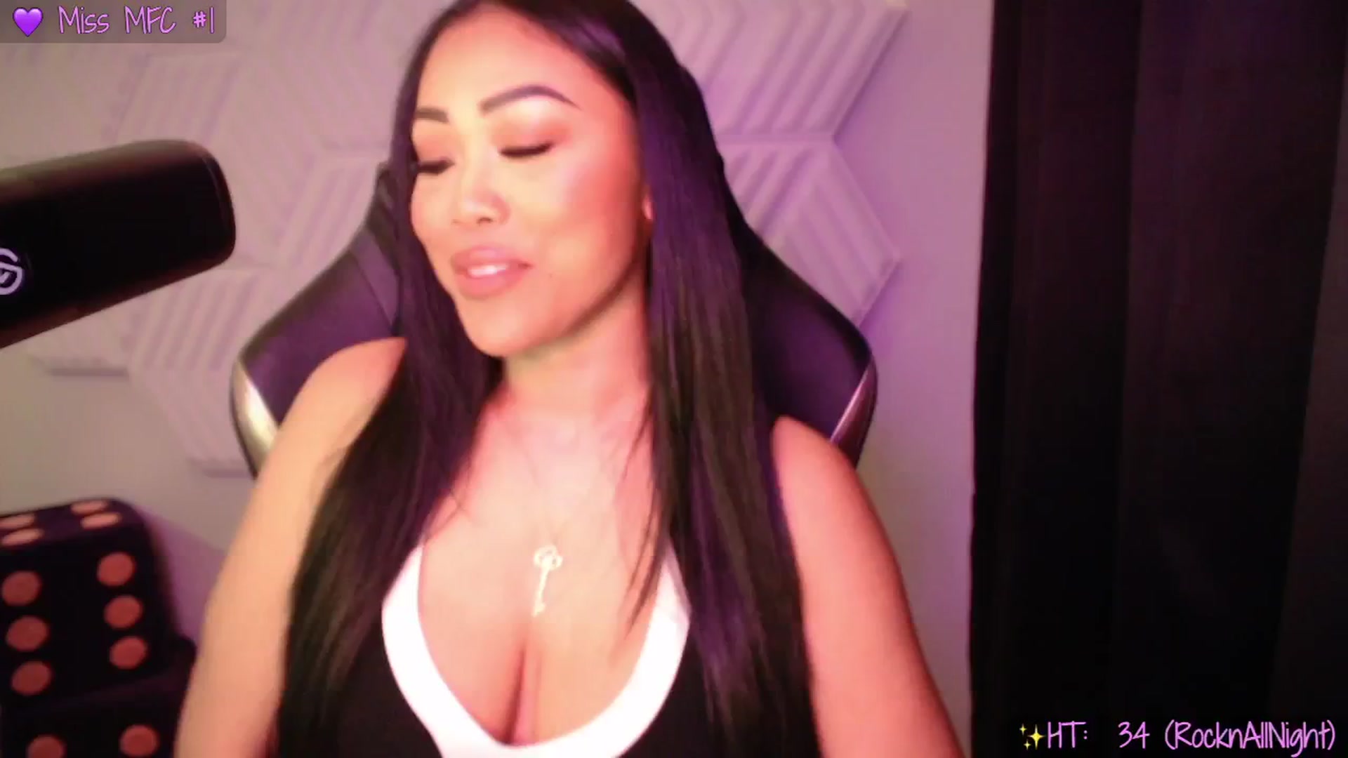 Gallery image thumbnail from SinCityVEE's myfreecams stream on, 01/08/2025, 06:27 image 3 of 20