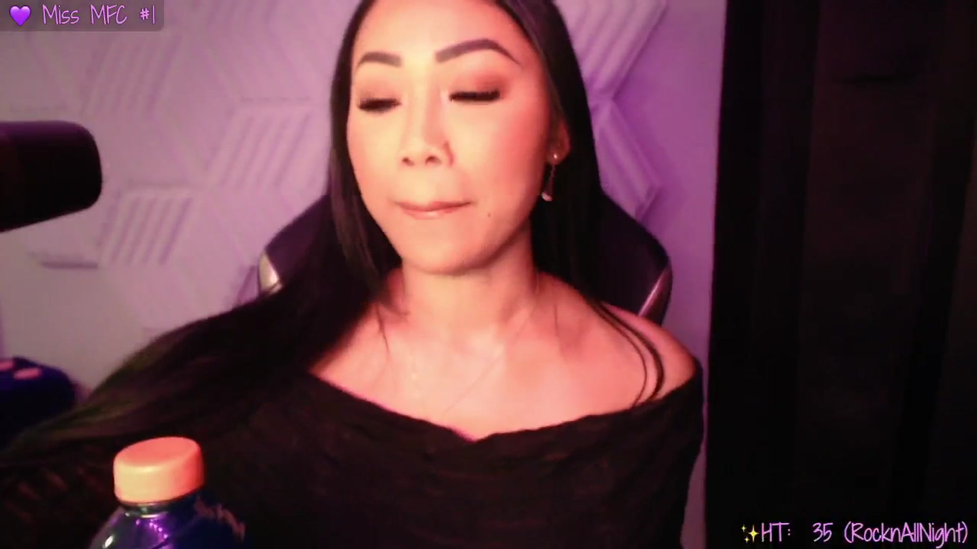 Gallery image thumbnail from SinCityVEE's myfreecams stream on, 01/09/2025, 08:49 image 2 of 20