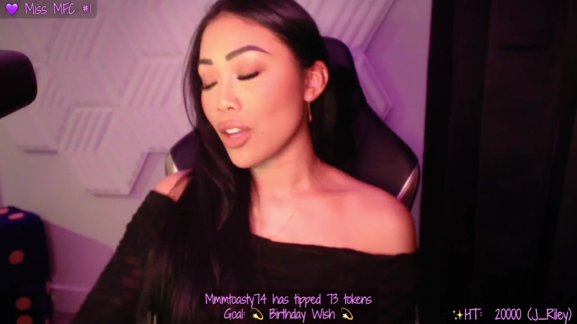 Gallery image thumbnail from SinCityVEE's myfreecams stream on, 01/09/2025, 08:49 image 7 of 20