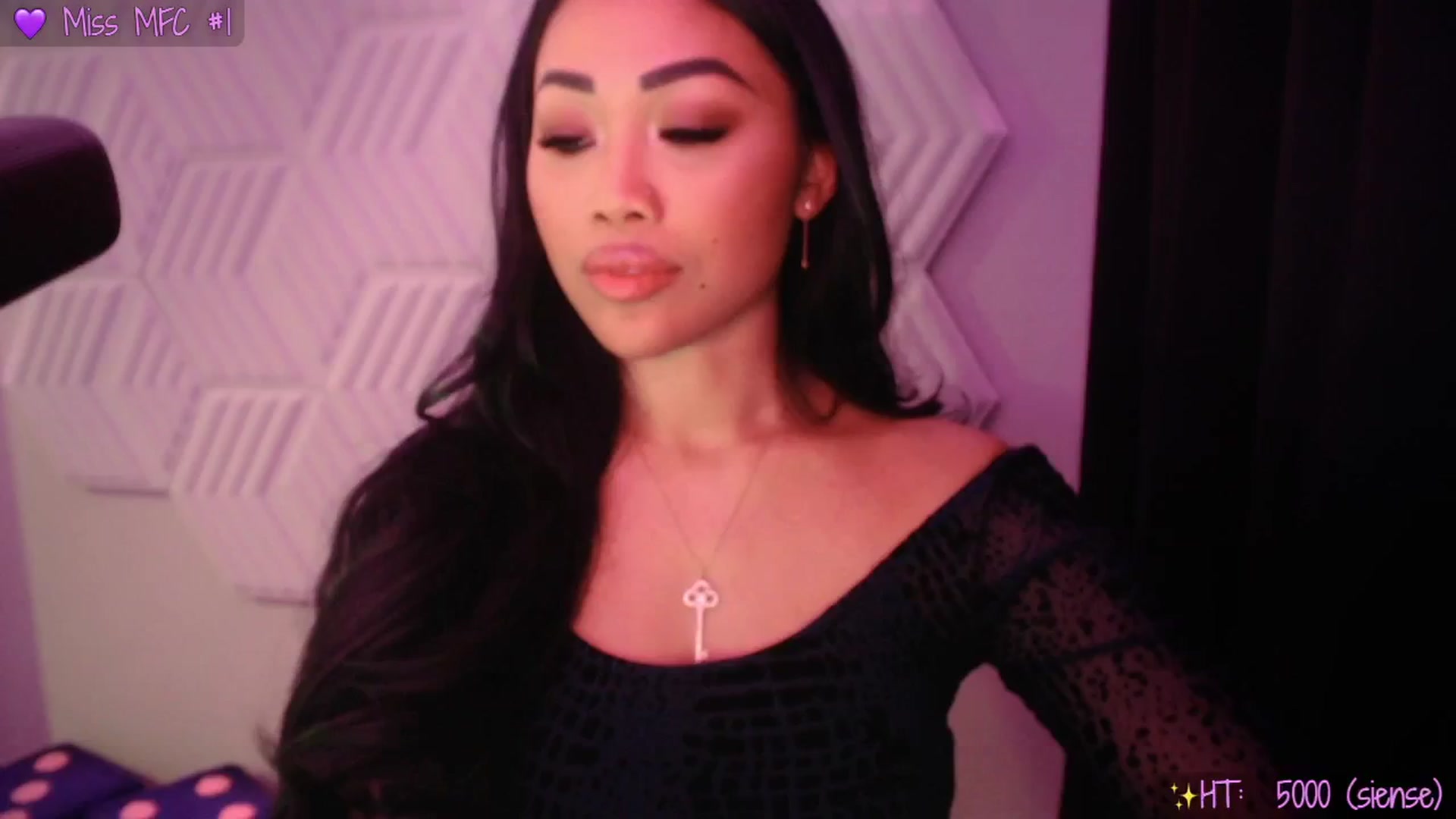 Gallery image thumbnail from SinCityVEE's myfreecams stream on, 01/12/2025, 09:20 image 13 of 20