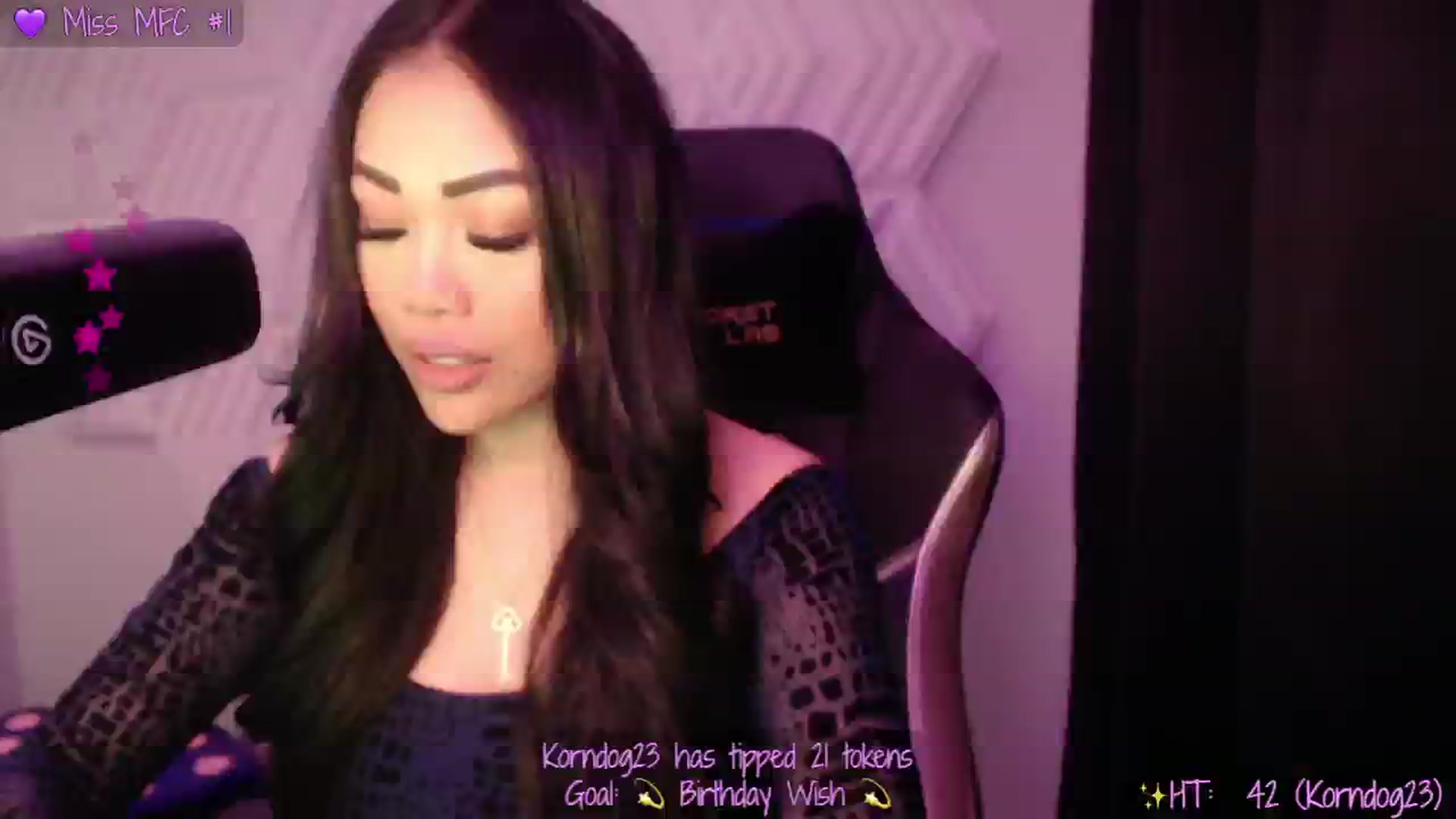 Gallery image thumbnail from SinCityVEE's myfreecams stream on, 01/12/2025, 09:20 image 1 of 20